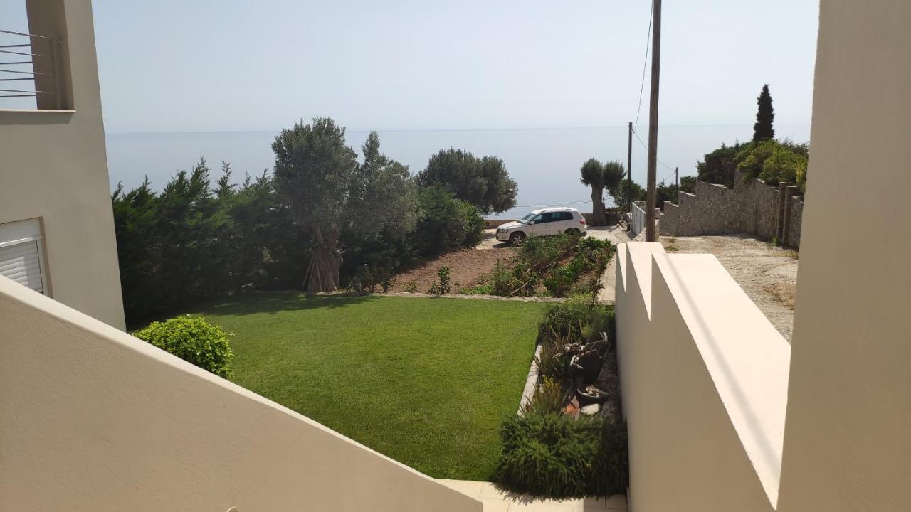 Villa With Aegean Views Akhladherí Exterior foto